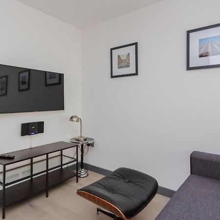 Stylish 1 Bedroom Apartment In Holborn In A Great Location Лондон Екстер'єр фото