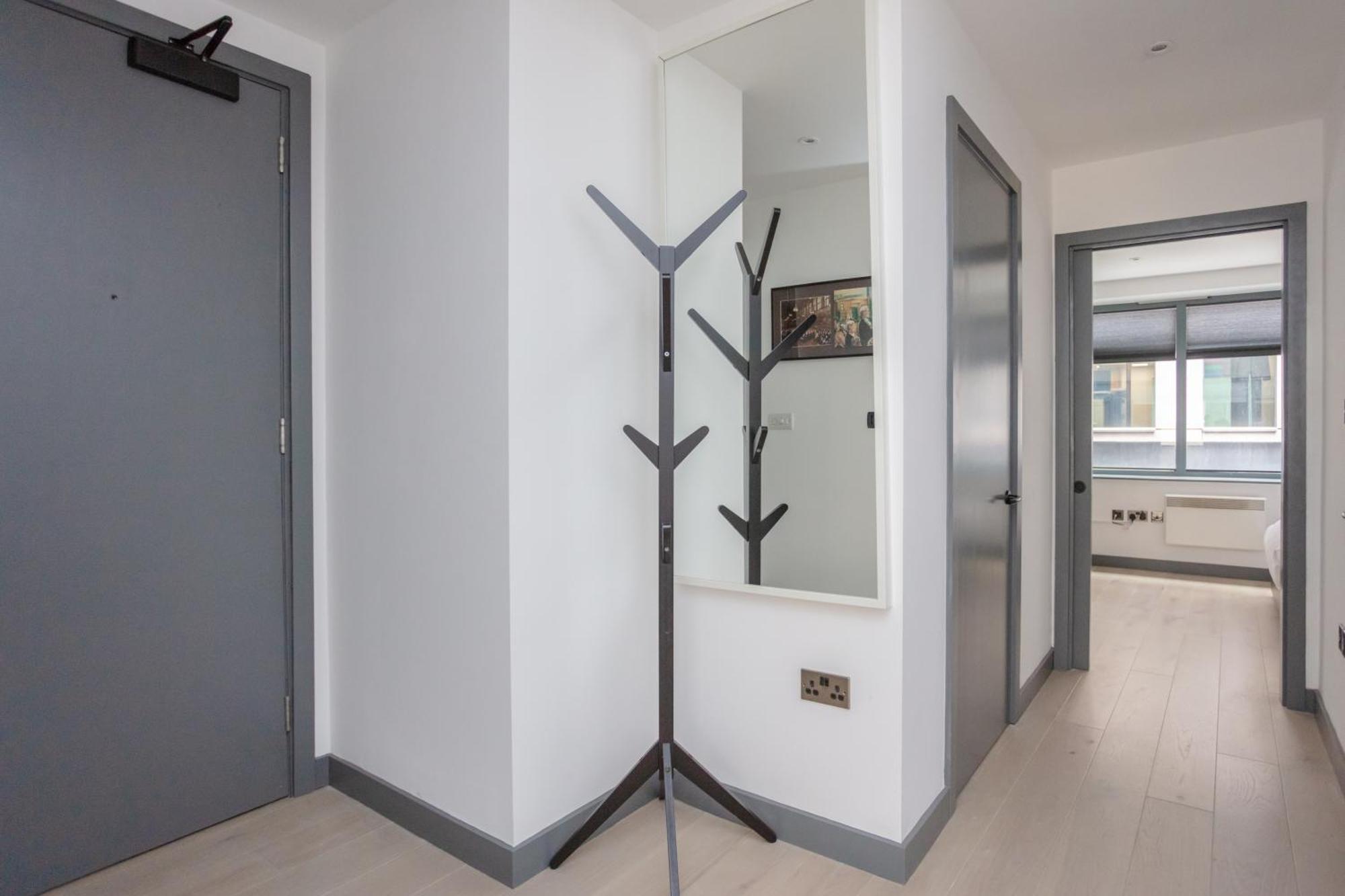 Stylish 1 Bedroom Apartment In Holborn In A Great Location Лондон Екстер'єр фото